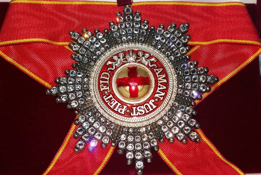 Звезда ордена Святой Анны (с хрусталем swarovski)